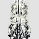 Große, handgeschnitzte Barock-Kerze in Kegelform mit sechseckiger Grundfläche, mit schwarz-weißen Ornamenten und kunstvollen Schnitzmustern verziert