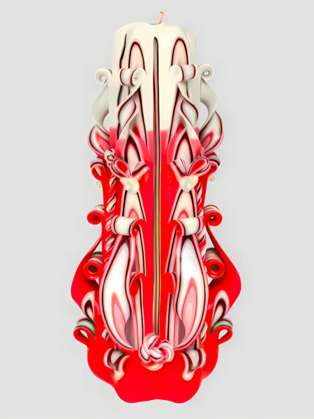 Handgeschnitzte rote Kerze mit kleinen Herzchen – romantisches Unikat